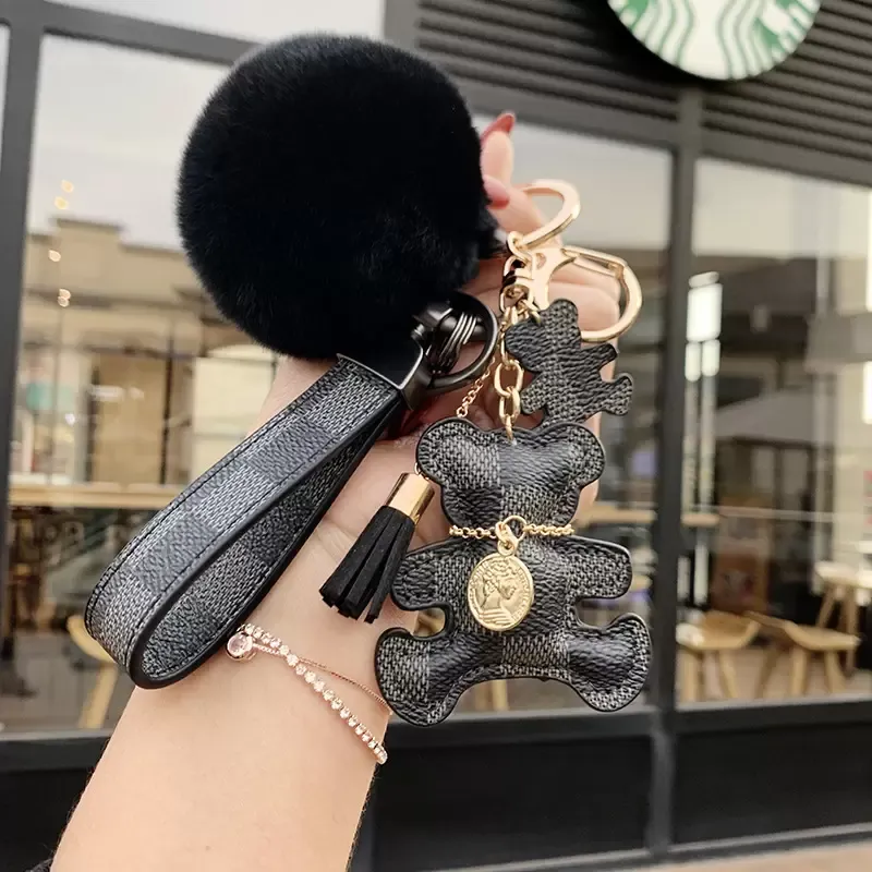 Ladies Leather Bear Keychain High Quality Tassel Hair Ball Pendant Trendy Fashion Bear Car Key chain Charm Jewelry Holde Keyfob