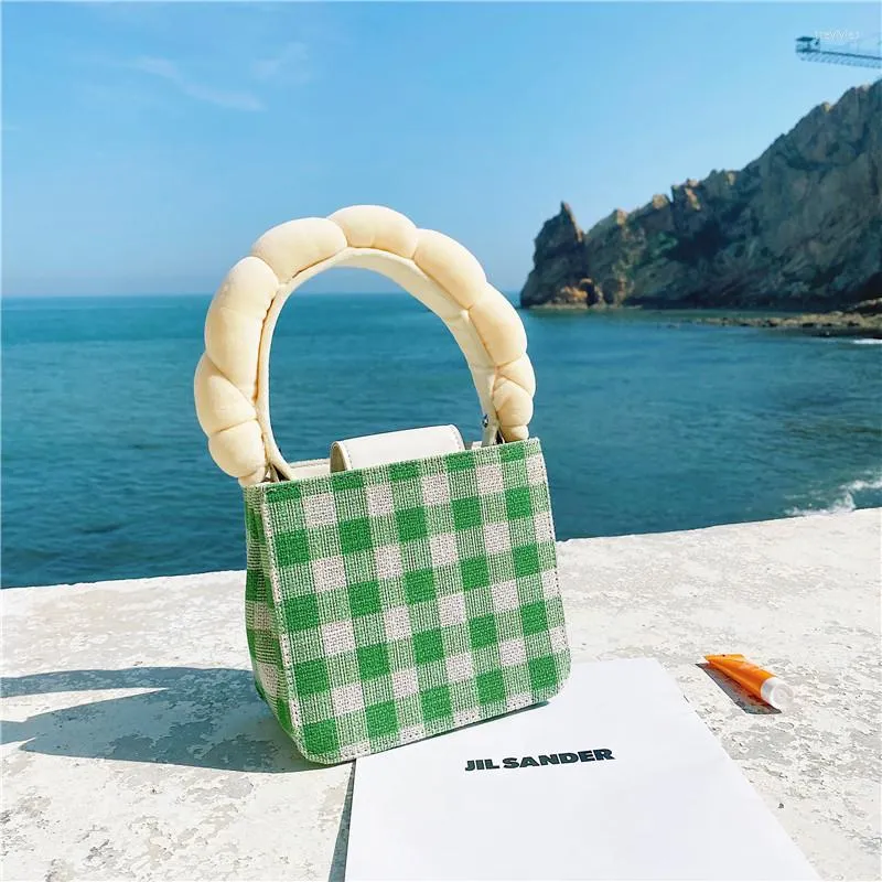 Evening Bags 2022 Summer Niche Design Bag Fashion Trend Underarm Armpit Handbag Grid Children Fat Stuffed Handle