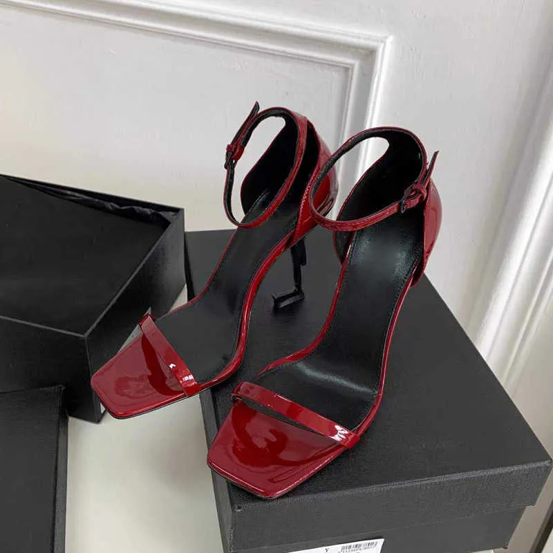 Luxury Designer women's high-heeled sandals metal heel banquet dress shoes black white patent leather 10cm sexy flat toe women shoe Factory