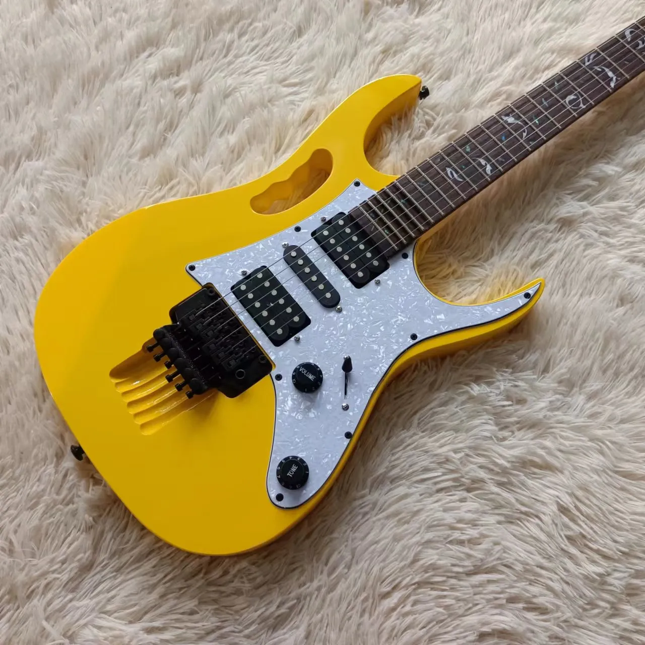 Yellow 7 SteveVai Chitarra elettrica Albero della vita intarsio Floyd Rose Tremolo Dado di bloccaggio Black Hardware White Pearl Pickguard