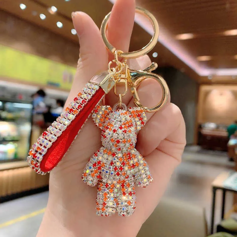 Keychains 5.5cm Creative net red diamond bear keyring lovely lady delicate car pendant bag hanging ornaments fashion 3D key chain designer