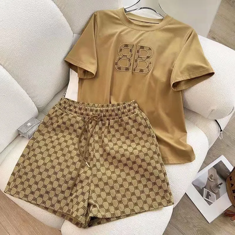 2022 New designer Summer Womens Tracksuits Leisure Sports Suit loose design embroidered sleeve shorts two-piece casual Women short sleeve set
