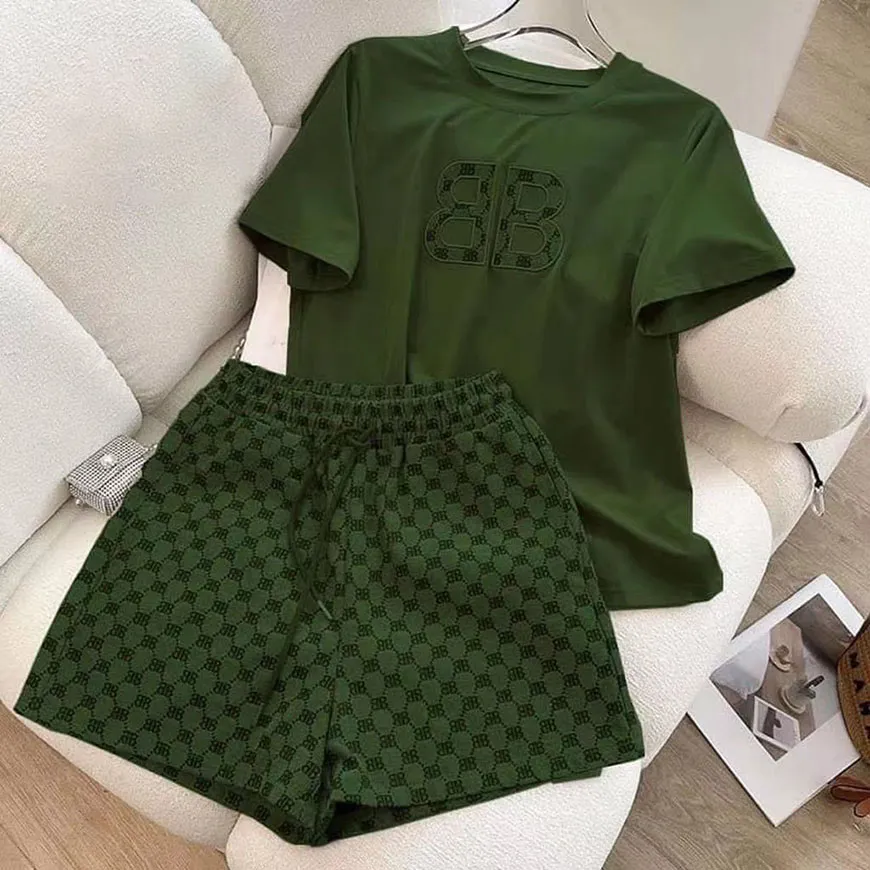 2022 New designer Summer Womens Tracksuits Leisure Sports Suit loose design embroidered sleeve shorts two-piece casual Women short sleeve set