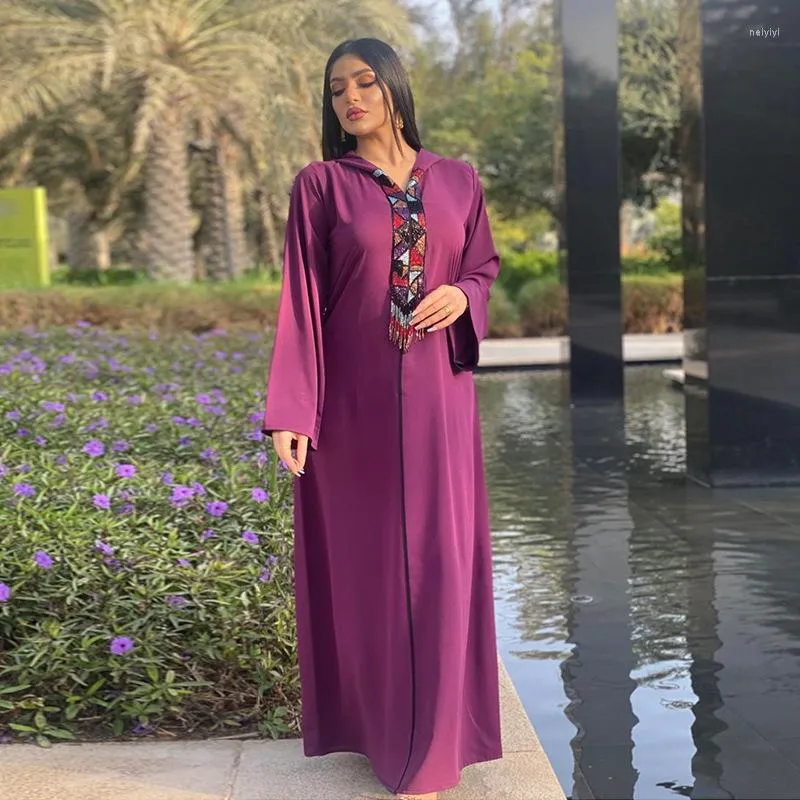 Ropa étnica Ayuda Mubarek Abaya Dubai Turquía Moda musulmana Vestido con capucha Rebordear Borla Kaftan Kimono Túnica islámica Africaine Femme