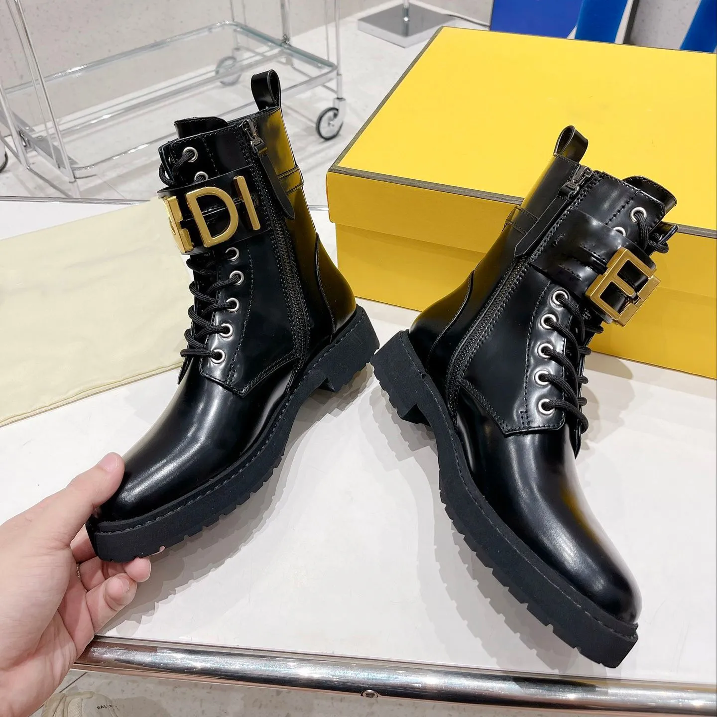 Luxury Designer F graphy Round toe Ankle Boots Women Black Calf Chunky Lug Sole Combat Boot Marchacroche Party Wedding Lady Winter Booties EU35 40