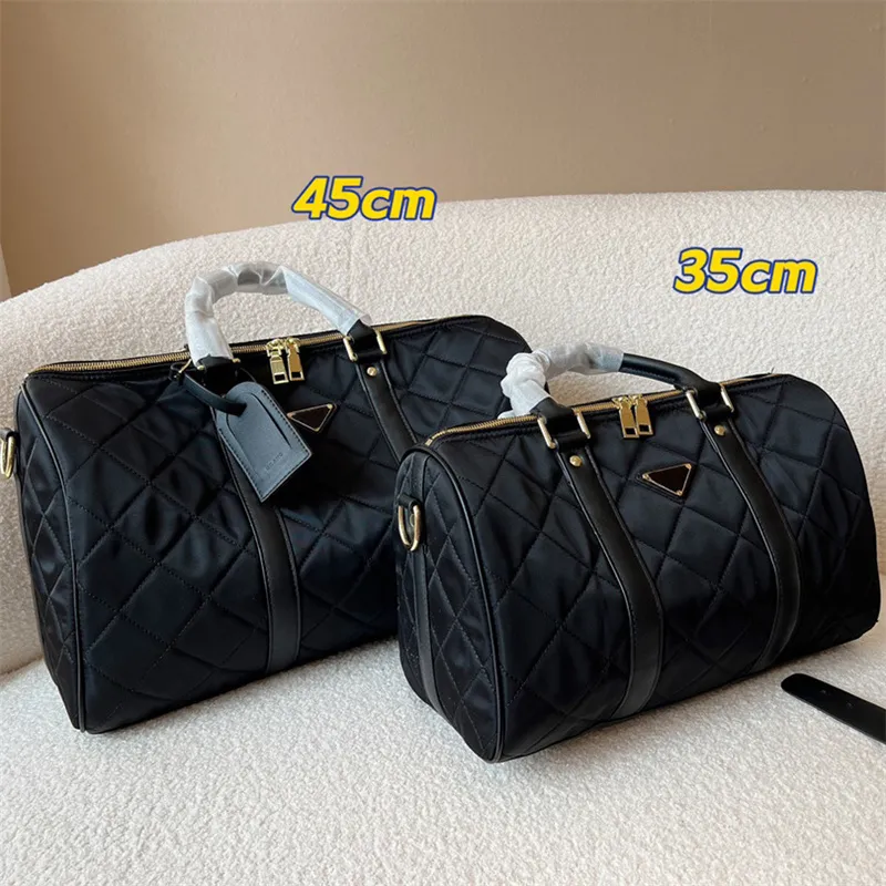 Erkek Tasarımcıları Duffle Bags Kadınlar Luxurys Tasarımcı Çantaları Büyük Kapasiteli Çanta Markası Klasik Toka Bagaj Seyahat Çantaları Outdoor200x