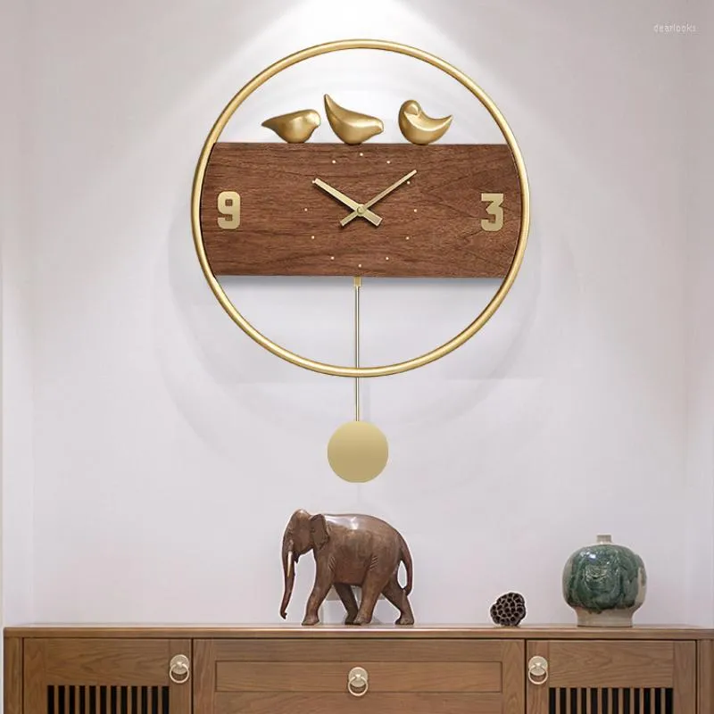 벽 시계 럭셔리 현대 시계 북유럽 창조적 인 조용한 간단한 목재 금속 진자 스윙 완크 로크 침실 mm60wc