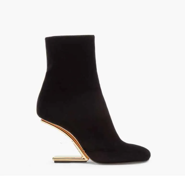 Kvinnor Ankel Boot Luxury Brand Designer Pump Shoes First Black Suede Velvet High Heeled Boots Sheepskin Leathers 35-42
