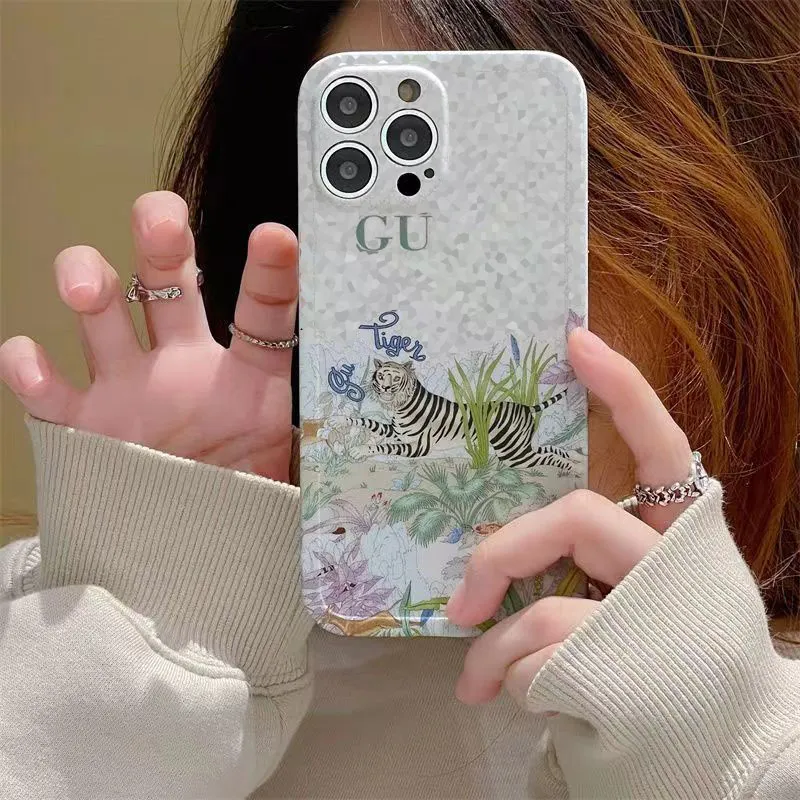 Mobiltelefonfodral f￶r iPhone 13 Pro Max 12 11 XS XR 8P Designer Klassisk Tiger M￶nster Blomma m￥lning Fodral Sugs￤ker PhoneCase Shell Hot