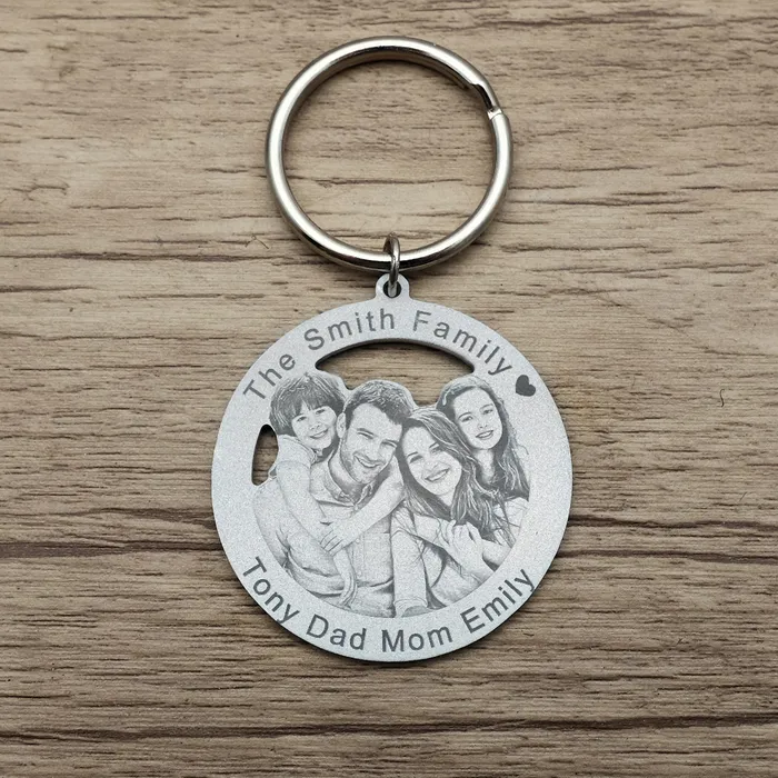 Nyckelringar Lanyards Personlig PO Keychain Custom Picture Keyring Family Portrait Key Chain Graverade smycken G￥vor till hennes familjemedlem Gift 221024