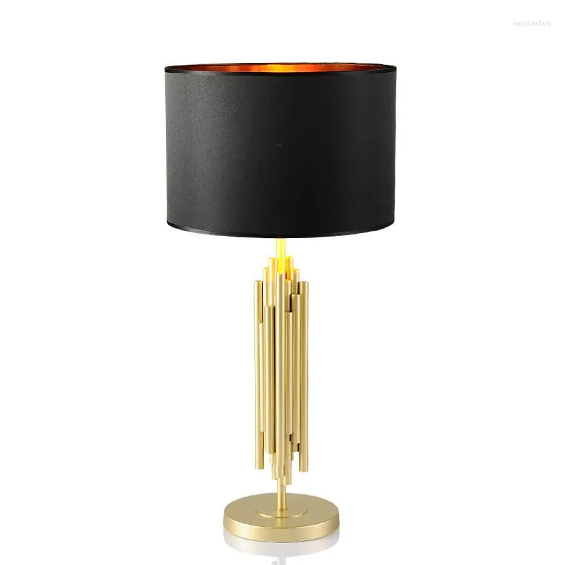 Bordslampor moderna kreativa lampor guldmetall lampa dekoration för el restaurang vardagsrum sovrum sovrum skrivbord ljus ta213