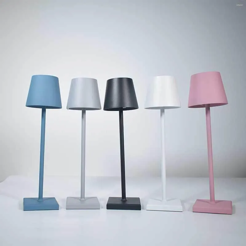 Lampade da tavolo Lampada a LED Scrivania senza fili Lampada da lettura moderna USB Ricaricabile Comodino Notte Decorazione domestica