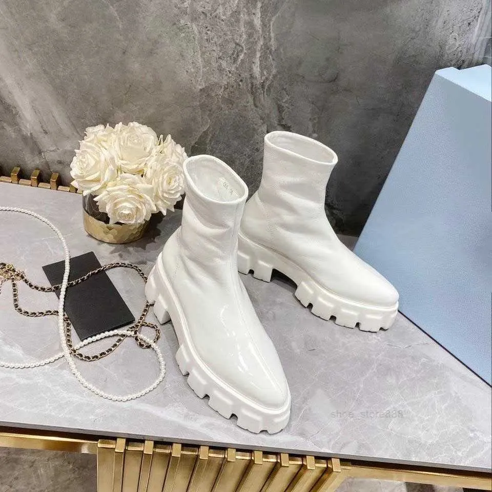 Luxurys Designer Brand P Ankle Boots Black White Snow Booties