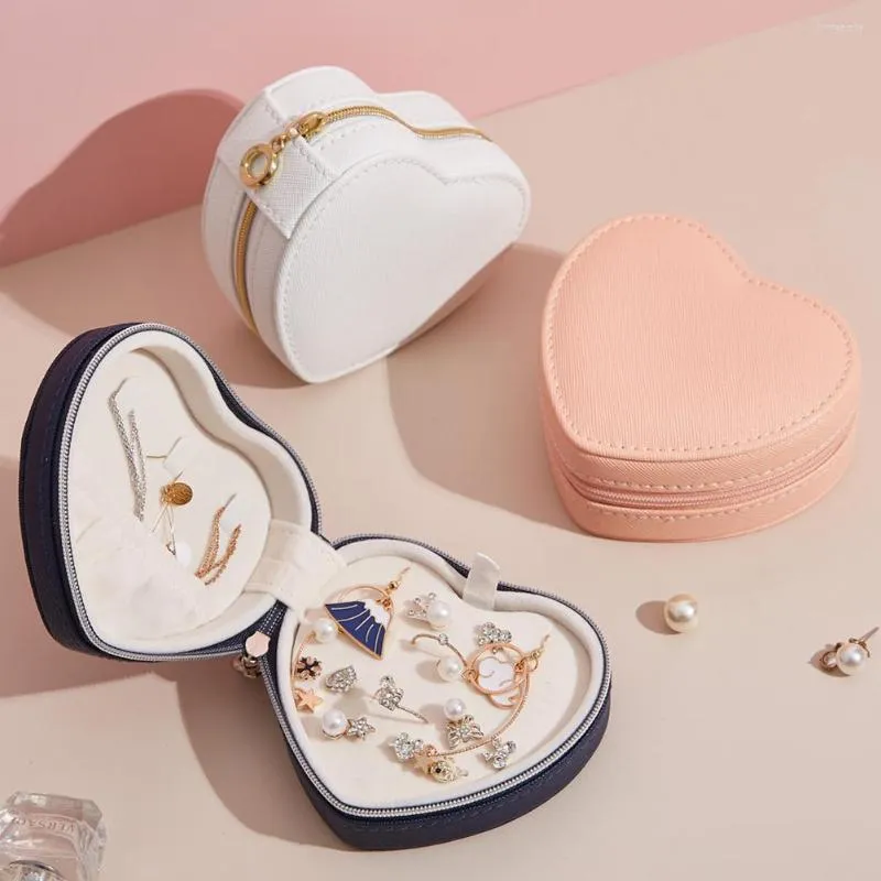 Smycken påsar ring förvaringsfodral hållare bärbara pu kärleksformade örhängen lådor container kvinnor lådor