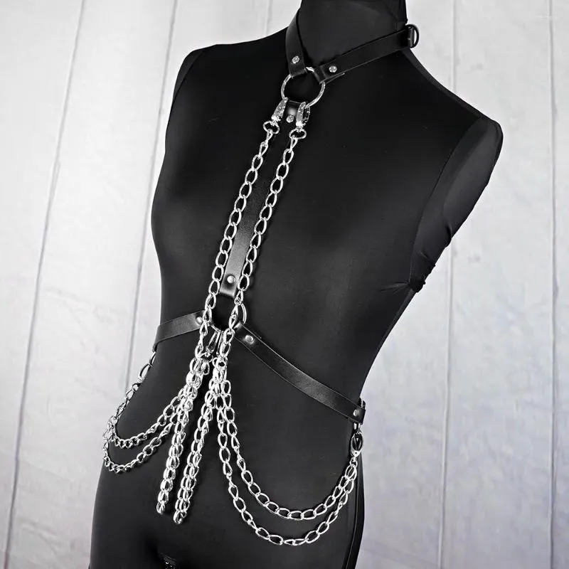 Riemen uyee mode Harajuku Garter riem sexy tops volwassen vrouwen borst bezaaide riem body bondage metaal ketting harnas lb-094