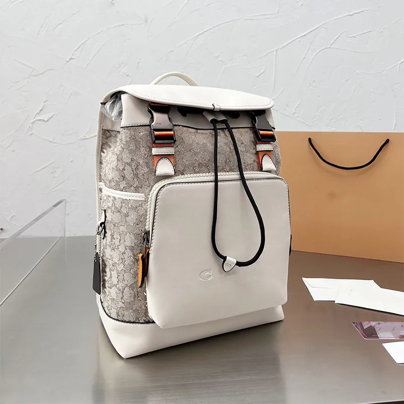 Designers ryggsäckar lyxiga ryggsäck handväska bokstavsdesign stor kapacitet vandringsväska temperament mångsidig presentryggsäck Material Läder stilar mycket bra