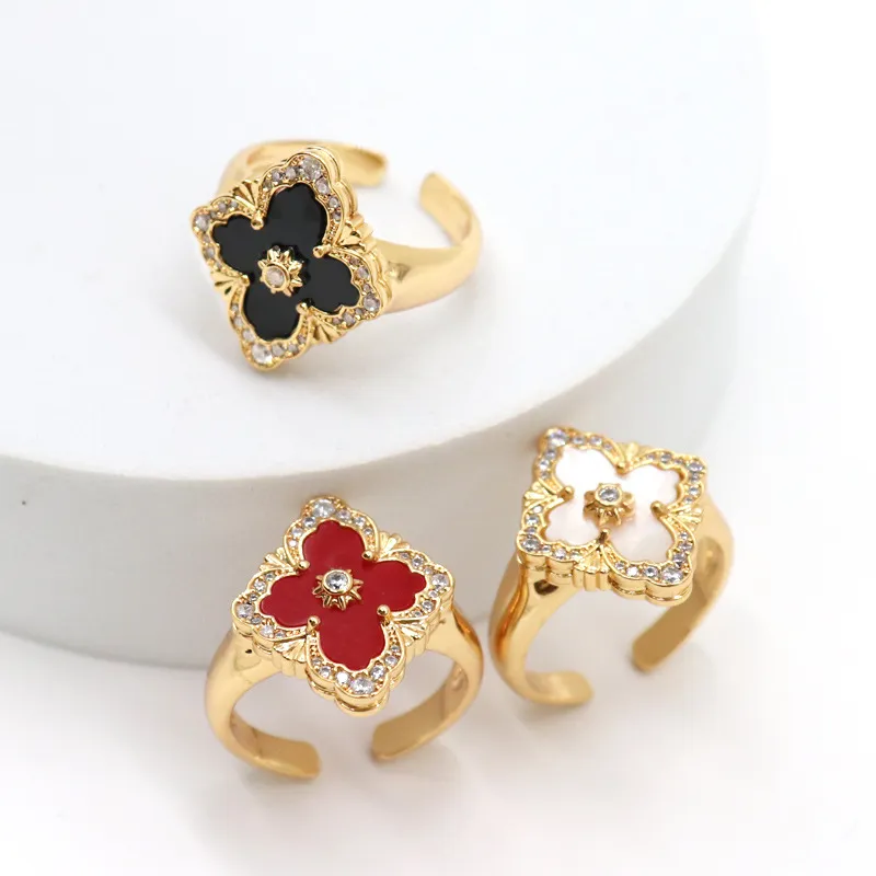 Natuurlijke Shell Clover Designer Bang-ringen voor vrouwen met glanzende bling-kristal Lucky Gold Open Love Ring-sieraden