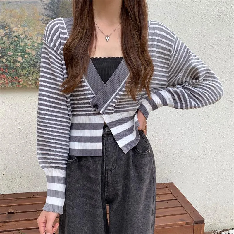 レディースニットオールマッチストライプクロップドカーディガン  