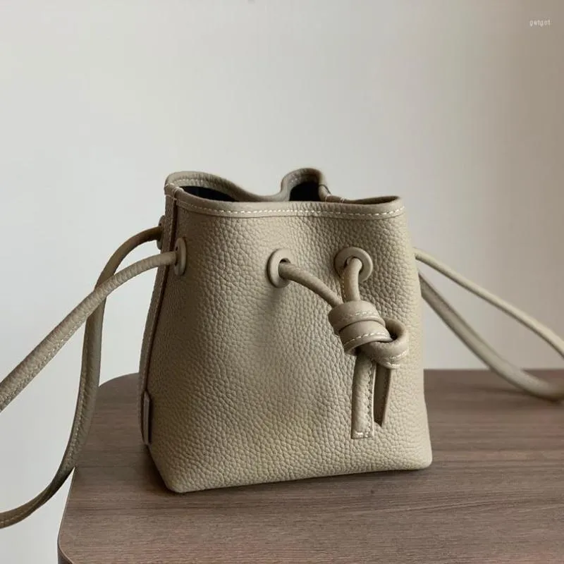 Kvällspåsar 2022 Retro Women Bucket Handväska Ko Läder Lychee Mönster axelväska Lady Portable Messenger Fashion DrawString Purse