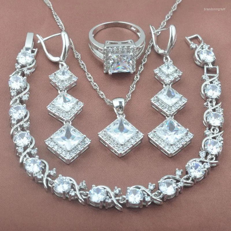 Halsband￶rh￤ngen Set 2022 White Zirconia 925 Sterling Silver Women's Wedding Armband Pendant Ring YZ0203