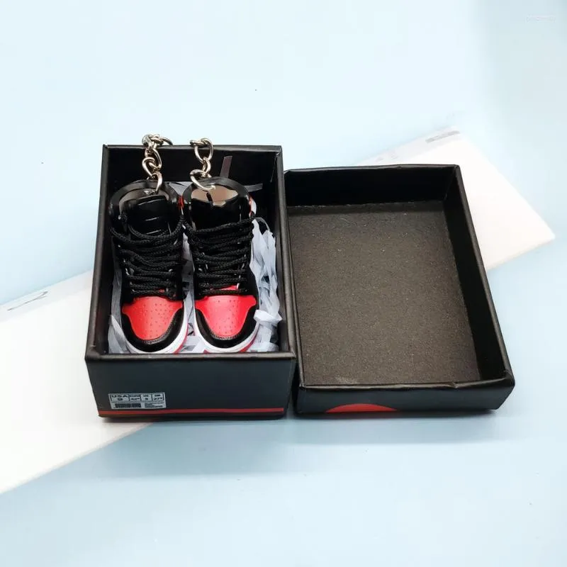 Sneakers keychain 3d deals