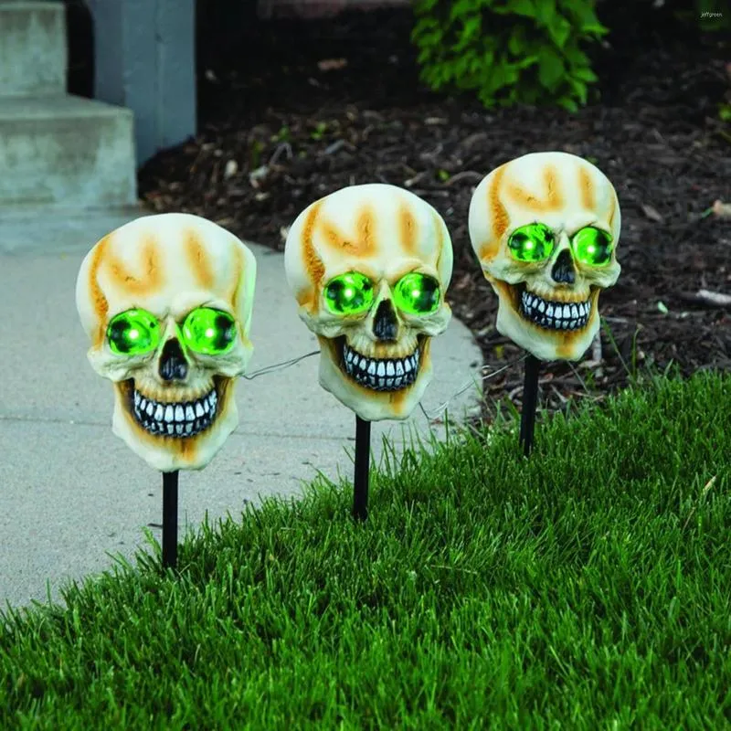 Lâmpadas de gramado Ornamento Ornamentos solares Luzes de jardim LED Luzes de jardim criativas Decorações de Halloween Skull Halloween