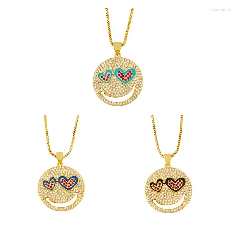 Pendanthalsband Bohemian Love Heart Disc Jewelry Micro Pave Zircon Fashion 2022 Trend för kvinnliga valentiner gåva