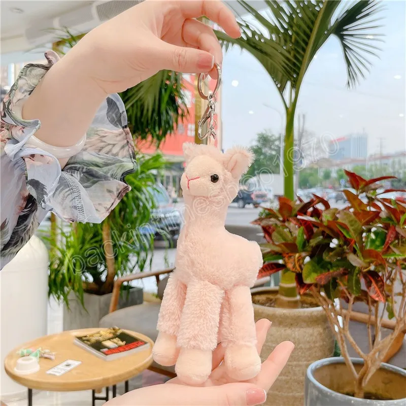 18cm Kawaii Peluş Alpaka Kolye Anahtarlıkları Kadınlar için Kızlar Çanta Anahtar Süsleme Aksesuarları Karikatür Koyun Bebek Anahtar Ke Takı Hediyeleri