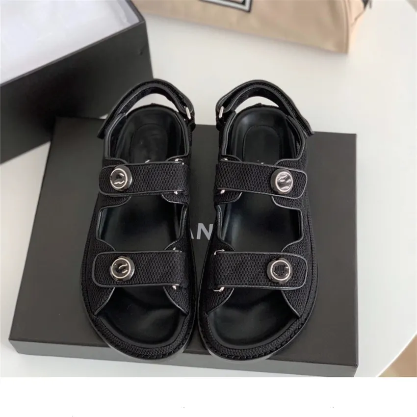 Fashion Sandals Channel The Latest Style Comfortable Soft Men and Women Flat Bottom Letter Logo Summer Casual Slippers 02-01