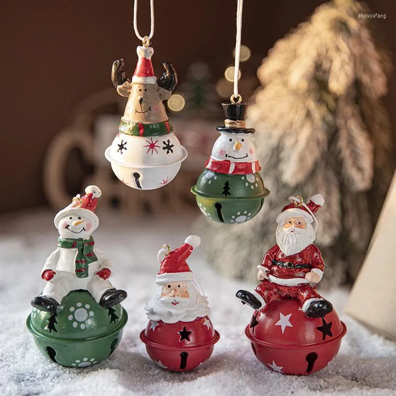Party Supplies Nordic Kleine Weihnachtsglocken Dekorationen Schneemann Weihnachtsmann Elch Metall Jingle Für Handwerk Kreative Baum Anhänger