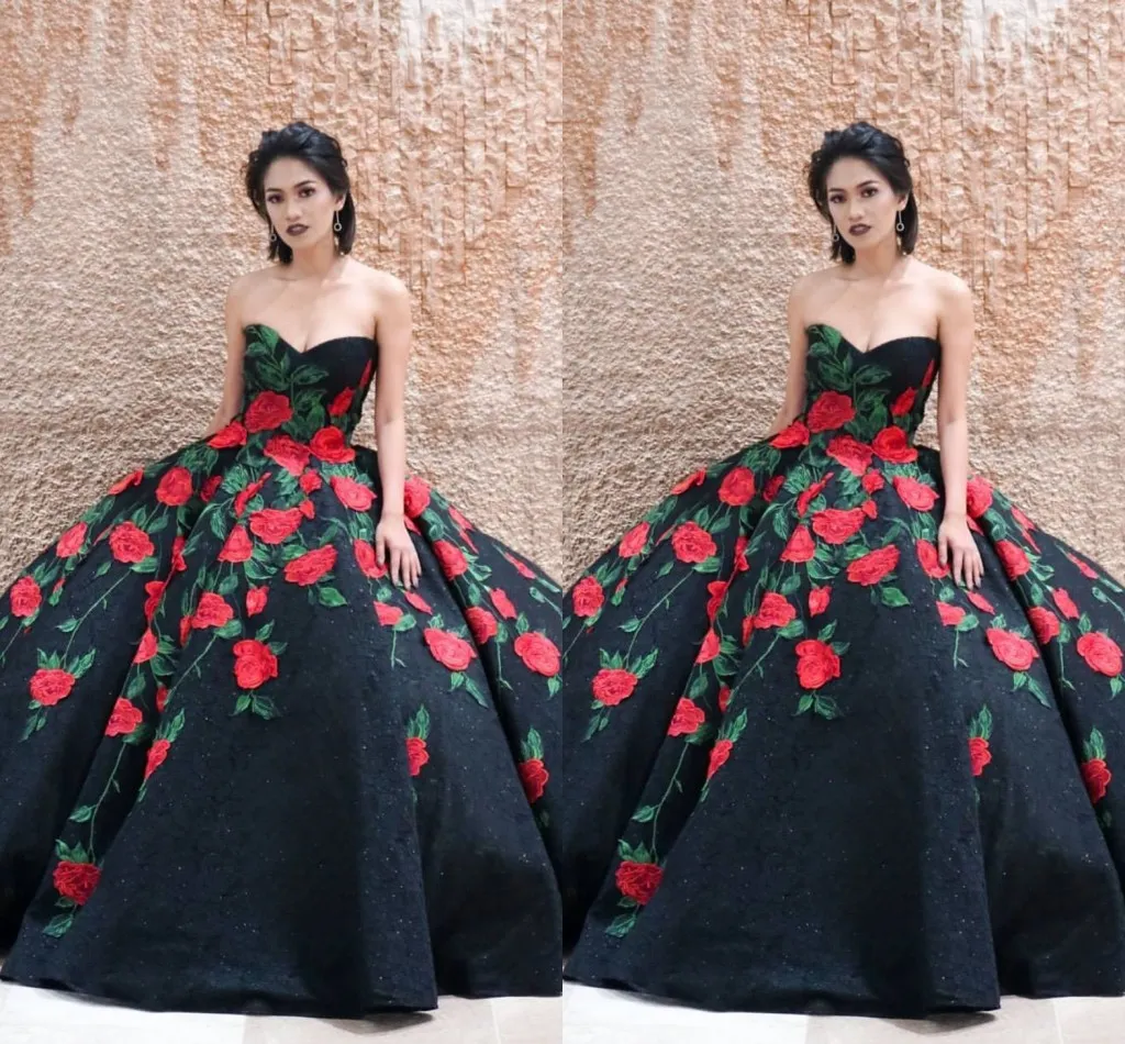 2023 Modeste dentelle fleurs florales appliques robes de Quinceanera robe de bal pour femmes grande taille chérie corset haut doux 16 robe mexicaine charro robes de soirée