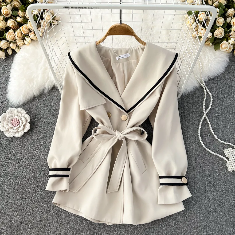 Color contrast square neck jacket Autumn and winter 2023 new loose fashion thin fashionable mid length coat