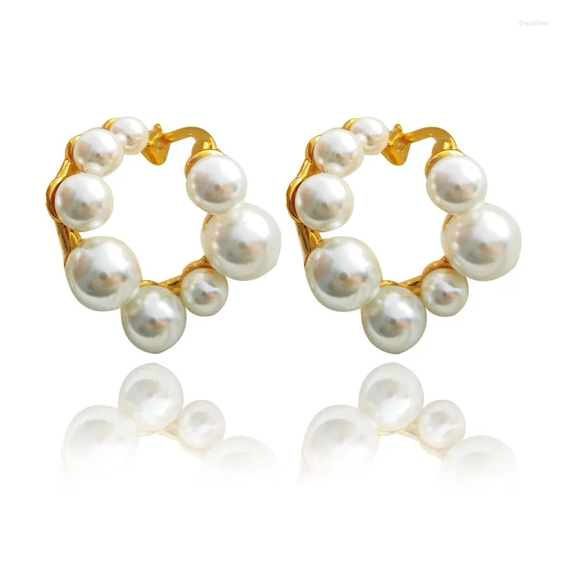 Hoop oorbellen Vintage Pearl -sieraden voor vrouwen 2022 Piercing schattige lieve vrouw oorbel accessoires Bijouterie vrouwelijk jaar cadeau