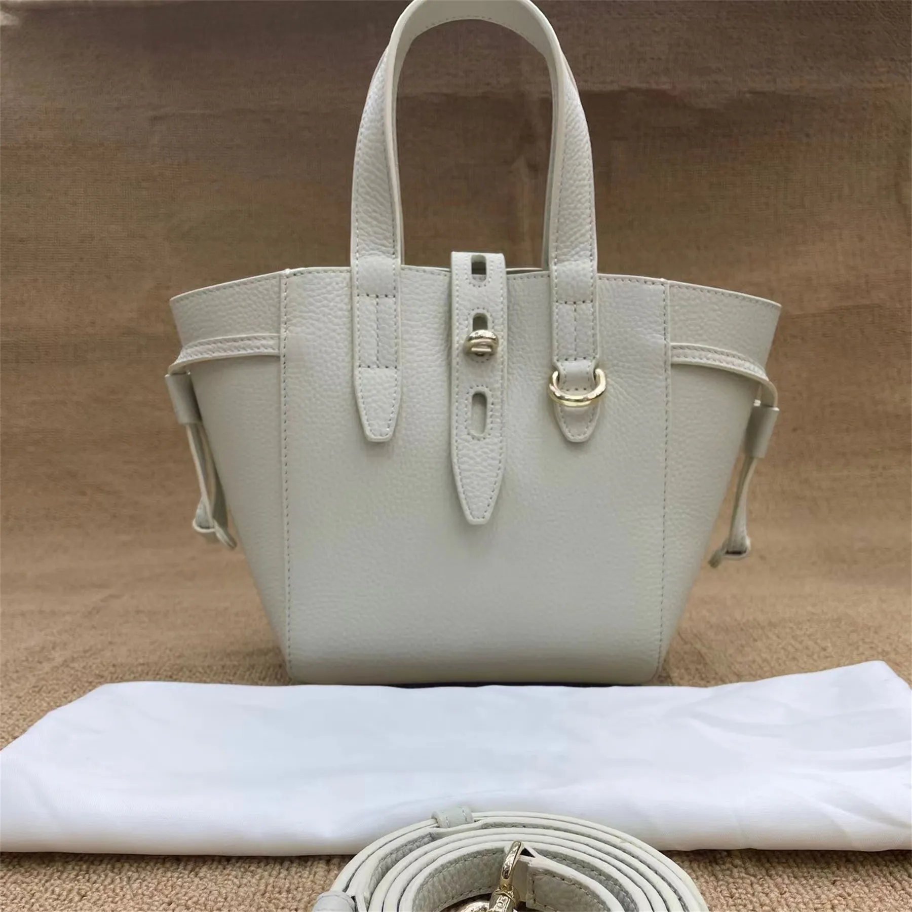 大人気 ☆FURLA☆ NET Mini Tote 2wayバッグ TONI PERLA♪ Net Tote Mini Toni Perla Leather Suede Crossbody Grained