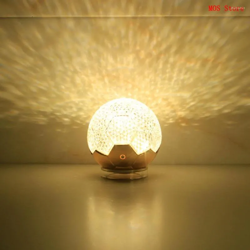 Lampade da tavolo Lampada da calcio a LED Luce notturna ricaricabile Creativa portatile Protezione per gli occhi Atmosfera da comodino camera da letto