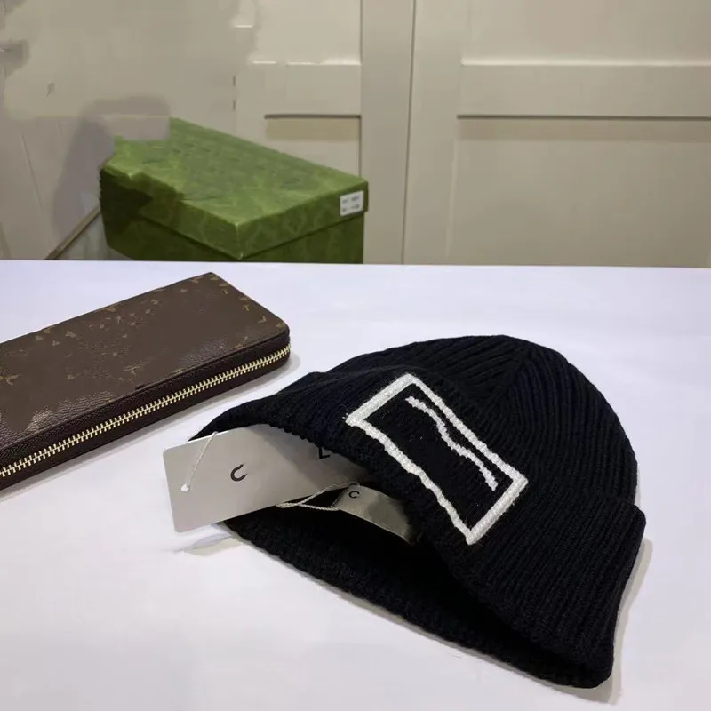 Beanie Erkek Bonnet Kadın Beanie Hat Marka Beanie Tasarımcısı Sonbahar ve Kış Yeni Küçük Koku Moda Trendi Retro Klasik Let