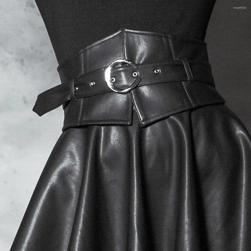 أحزمة الشرير هذيان المرأة المظلمة عالية الخصر حزام مع حزام المعادن الشخصية البرية pu corset