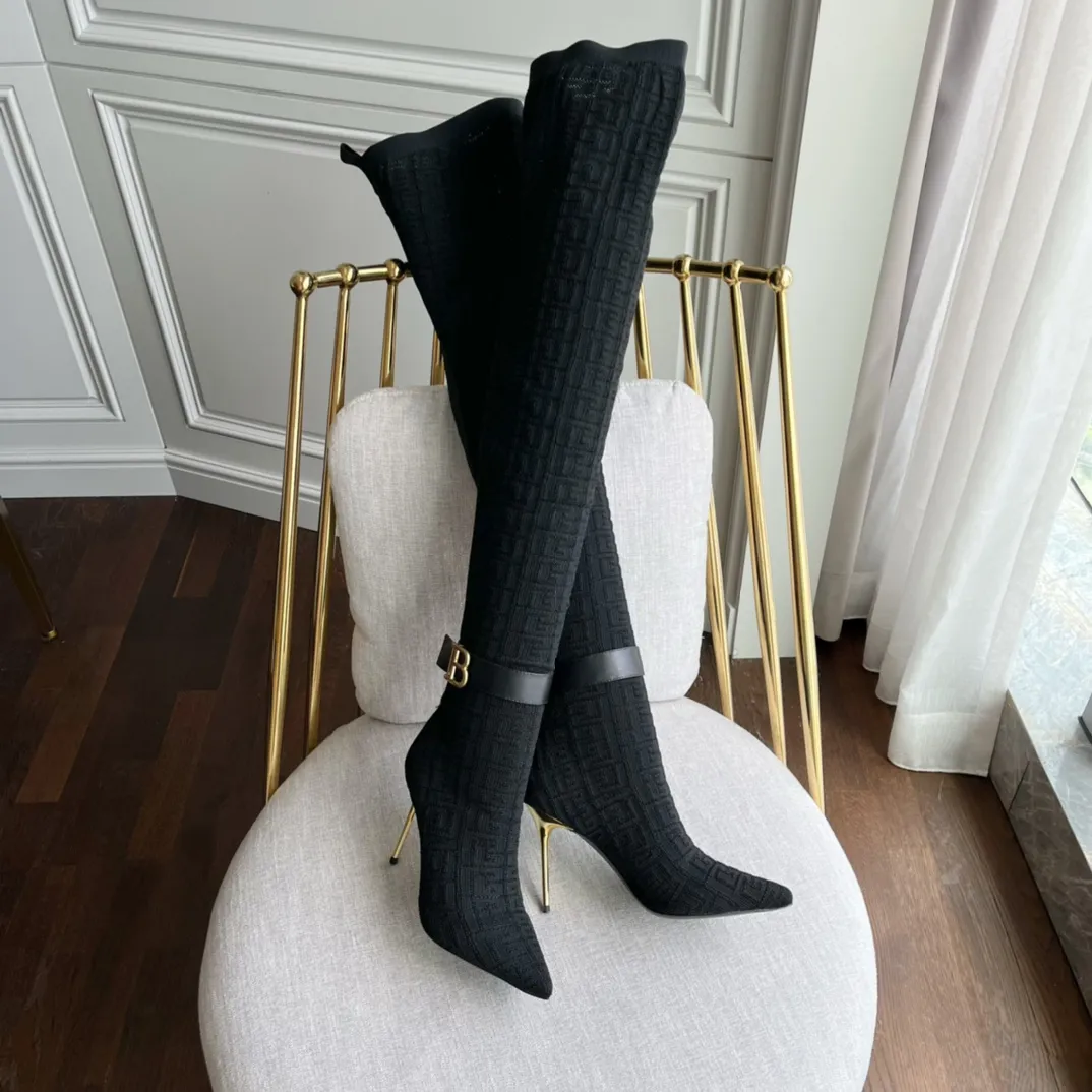 Bootssuede Bottes au-dessus du genou Skye Knit Cuissardes hautes Botte à bout pointu talon aiguille Runway chaussures de créateurs de luxe à talons pour femmes chaussures d'usine