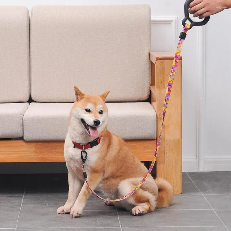 Colarinho de cachorro corda de filhote de filhote de 360 ​​graus de tração de animais de estimação caminhada