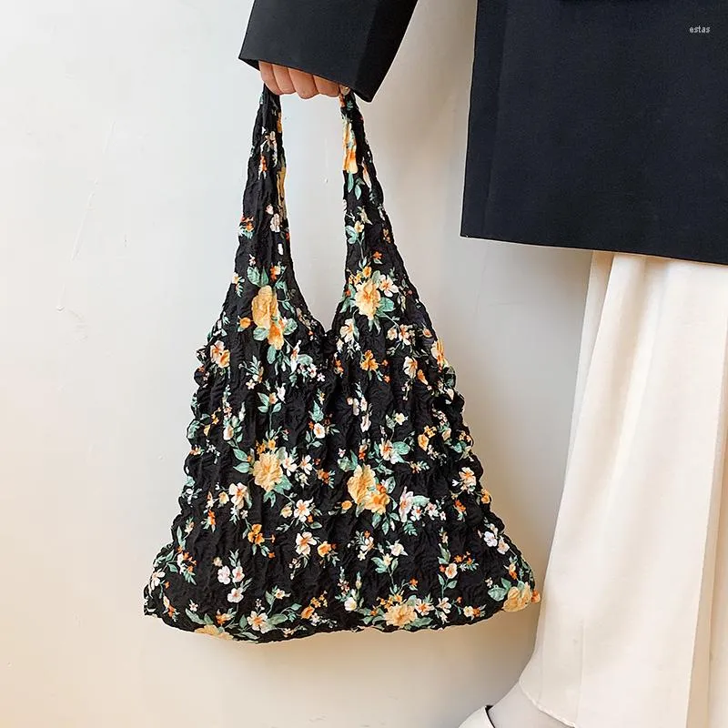 Evening Bags 2022 Summer Pleated Handbags Vintage Floral Lattice Pattern Shoulder Korean Style Women Bubble Hand Bag Large Shopper