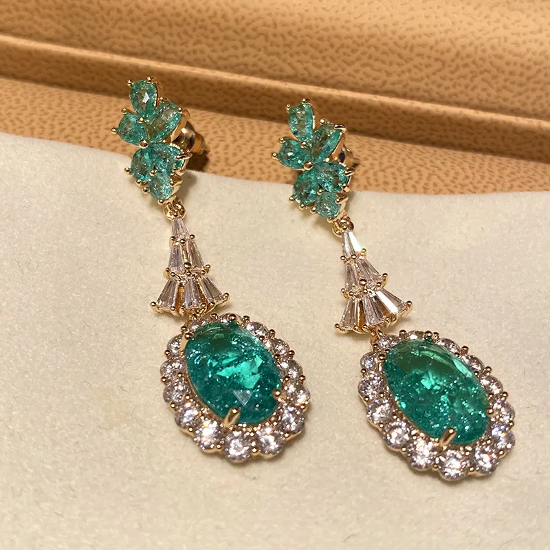 Dangle Chandelier New Luxury Colorful Dangle Earrings Ocean Green Broken Diamond Earrings Retro Emerald Drop Pear Earring Long Women