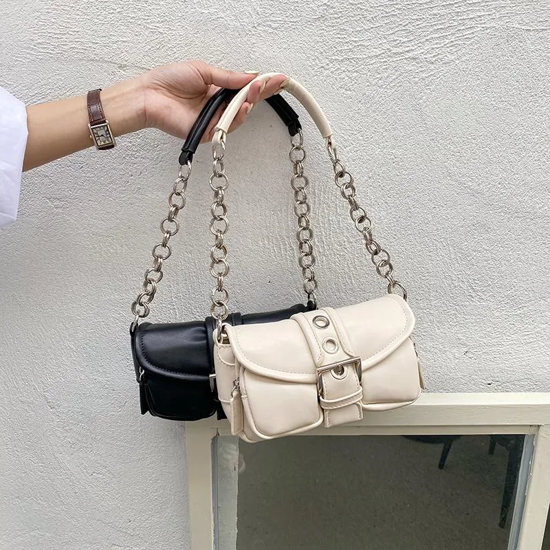 Kvällspåsar 2022 Spring Autum Women's Chain Small Shoulder Bag Solid Color Pu Leather Ladies Underarm Fashion Female Arm Pit