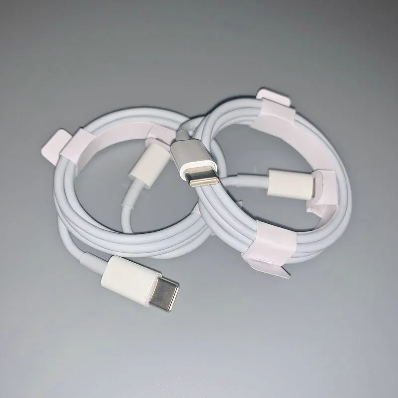 Lot De 200 Câbles USB-C Vers IPhone - Pour IPhone XR, 11, 12 Pro Max, 14 Etc. Neufs En Vrac