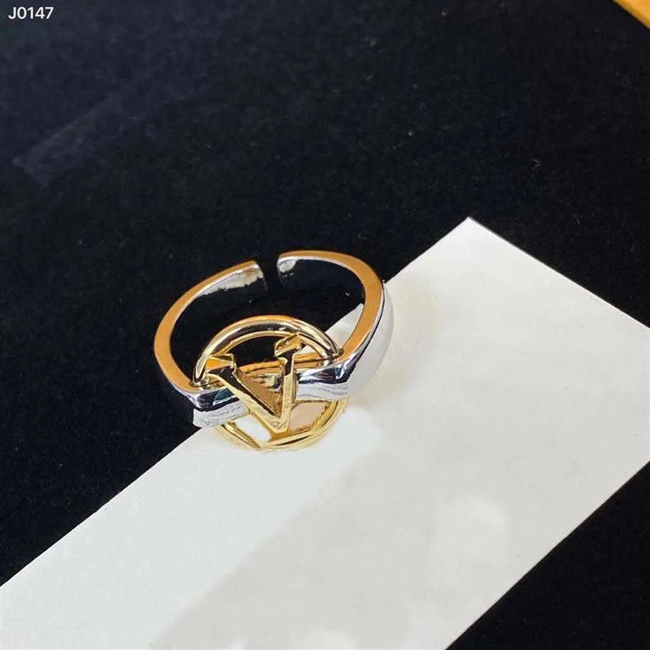Anelli firmati di lusso da donna Anelli in argento dorato Anelli di fidanzamento per designer di anelli d'amore da donna Gioielli da uomo Lettere L Anello intero