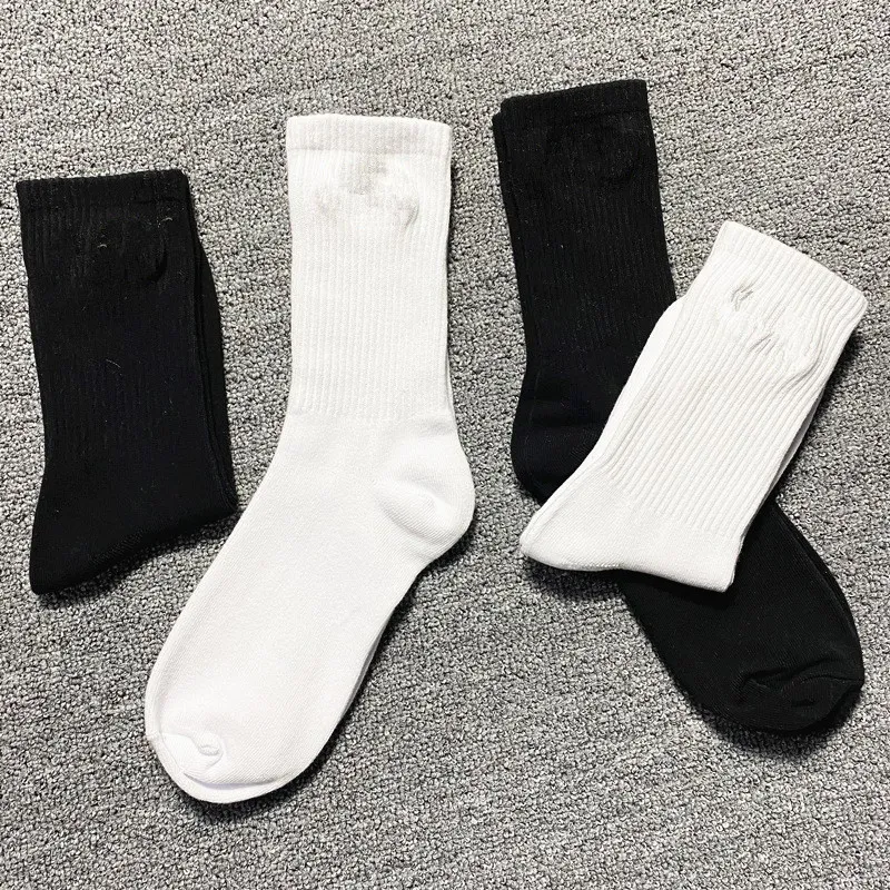 Mens womens cotton Socks personalized embroidery Cute popular fashion sports trendy Couple sock Autumn Winter For Women Men