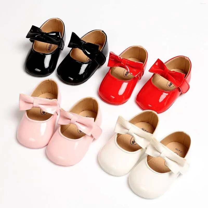 Chaussures de berceau pour bébés filles, en PU, antidérapantes, avec nœud papillon, robe de princesse classique, pour tout-petits de 0 à 18 mois