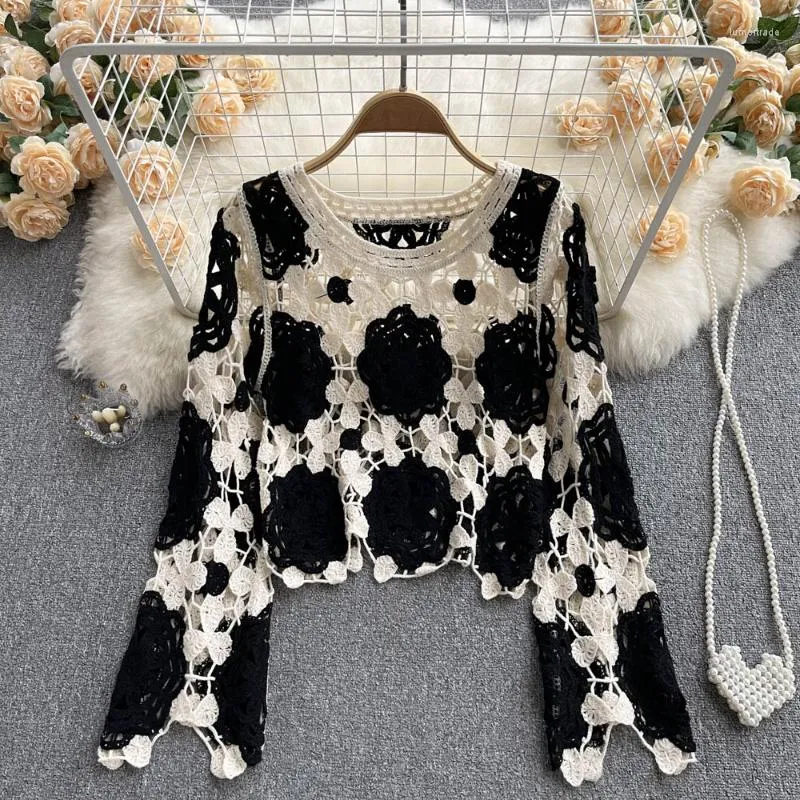 Kvinnors T -skjortor Hikigawa Chic Fashion Women Tops Retro Loose Crochet Hollow Design Långärmning Knit Tidig Autumn Thin O Neck Top Mujer