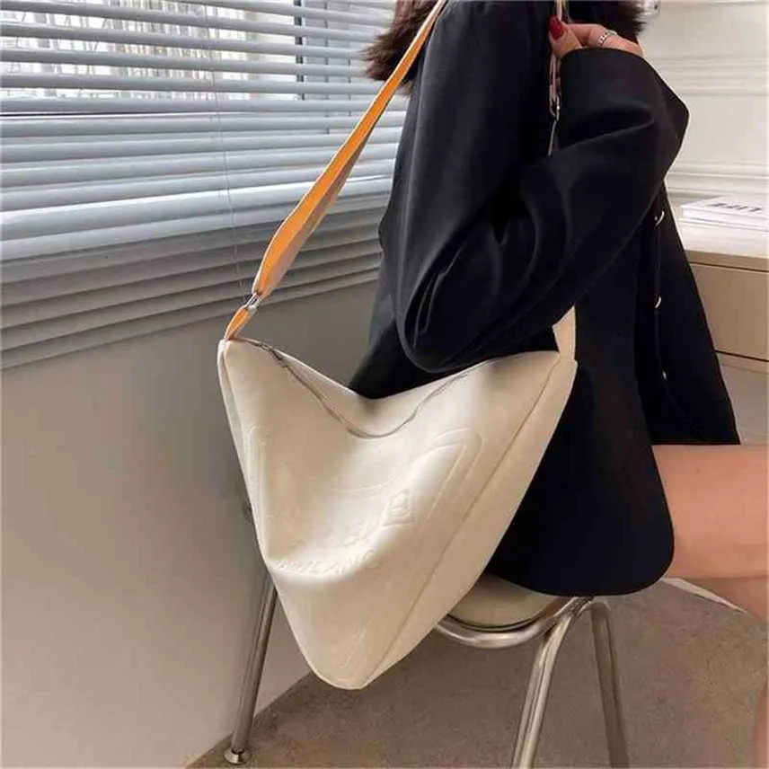 Purse Leisure triangle bag women's 2022 new and foreign style leisure sling one shoulder diagonal bag large capacity Tote Bag