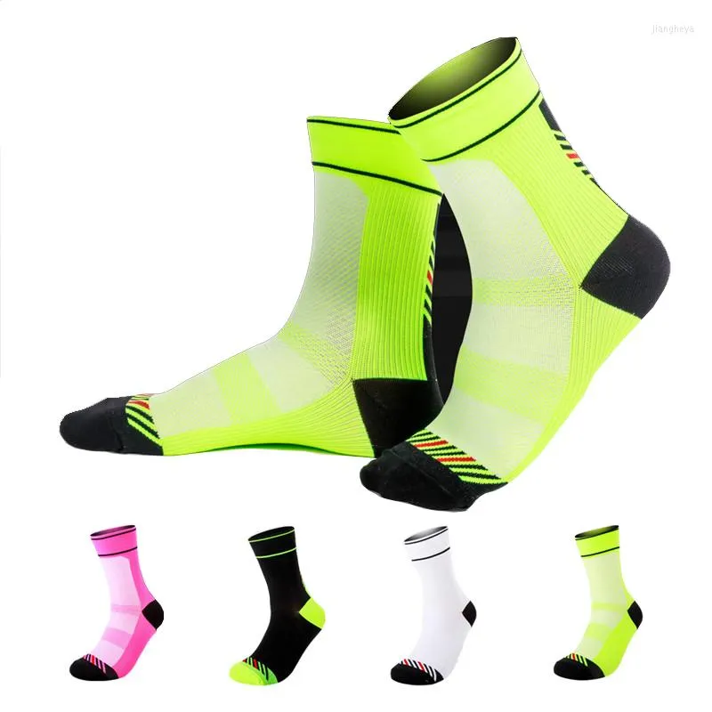 Sports Socks Professional Cycling Men Women Anti-Sweat Outdoor Running Basketball Bicycle Bike Racing M L