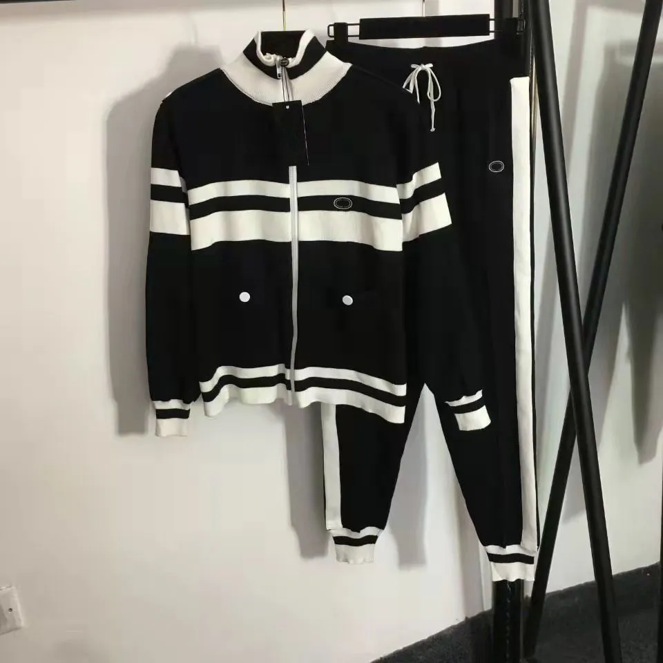 새로운 여성 Tracksuits 의류 GC 브랜드 여성 스웨터 남성 Tracksuit 코트 또는 바지 ClothingKnitted 스웨터 2 피스 슈트